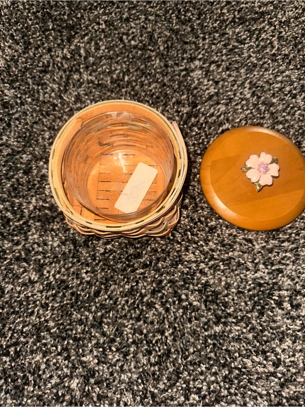 longaberger small circular spring with floral knob